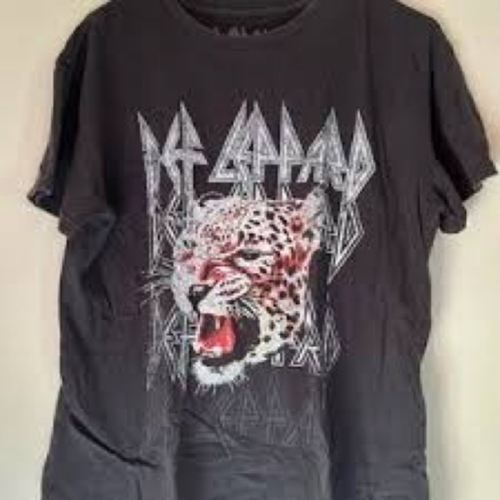 DEF LEPPARD Size M Animal Official Merchandise Black T-shirt